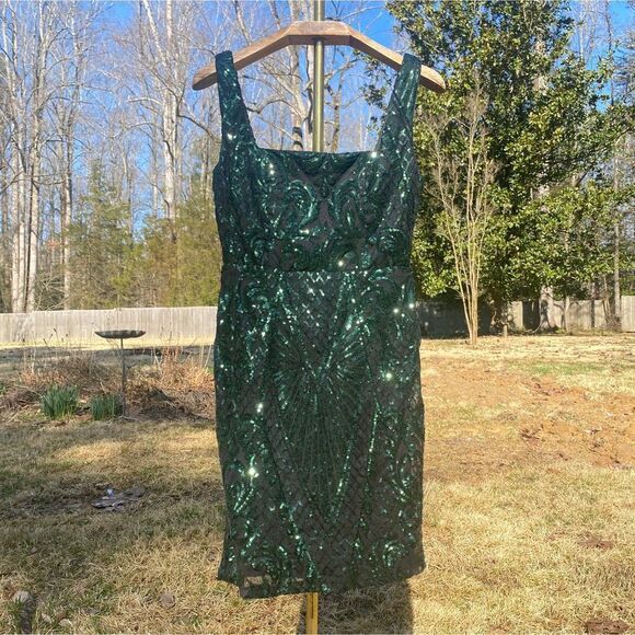 Windsor Emerald Green Sequin Pencil Mini Party Dress - Picture 2 of 8